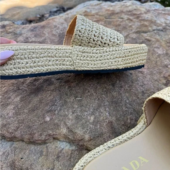 Genuine raffia crotchet PRADA summer Beige Woven Slides slippers - Picture 10 of 12